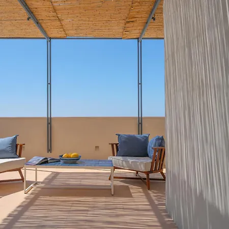 Romito - Sea View, Location *