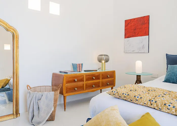 Villa Romito - Sea View, Location *