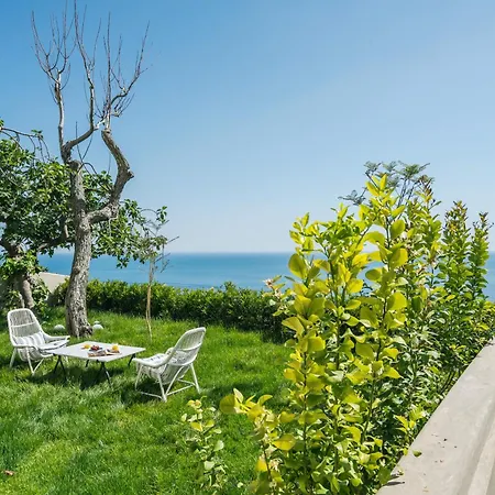 Romito - Sea View, Location 波西塔諾