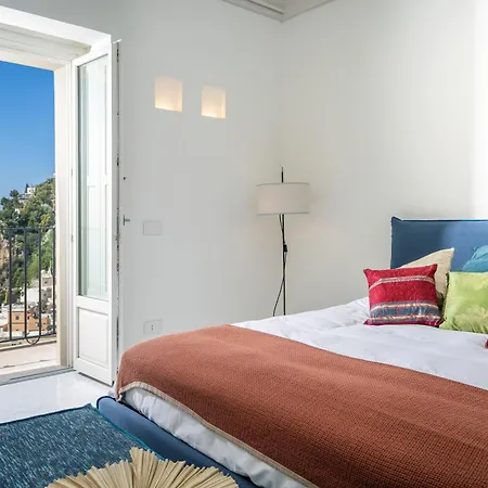빌라 Romito - Sea View, Location *