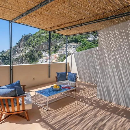 Villa Romito - Sea View, Location