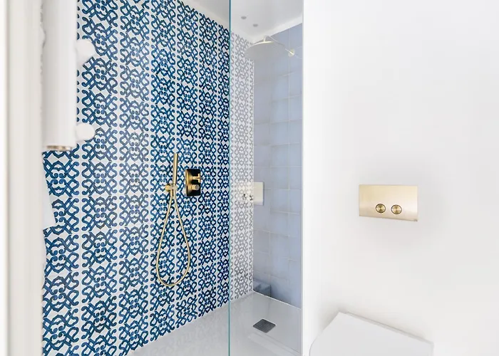 Romito - Sea View, Location *