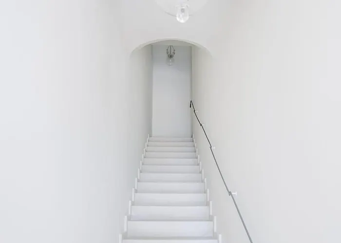 Villa Romito - Sea View, Location