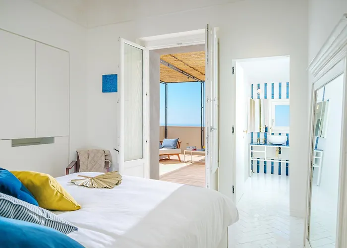 Romito - Sea View, Location